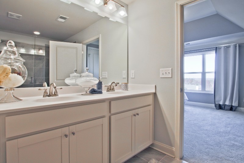 022_46344970 022_46344970